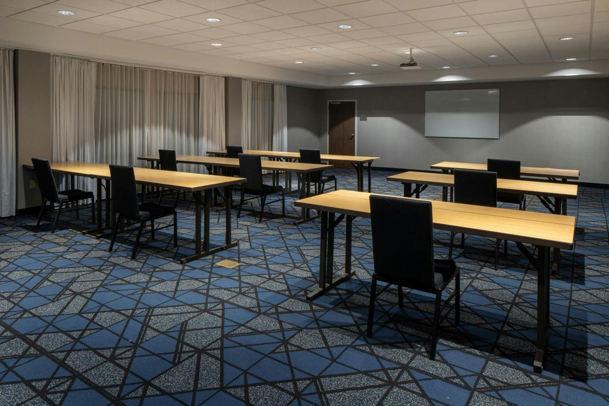 Hotel Courtyard By Marriott Jackson Airport/Pearl Exterior foto