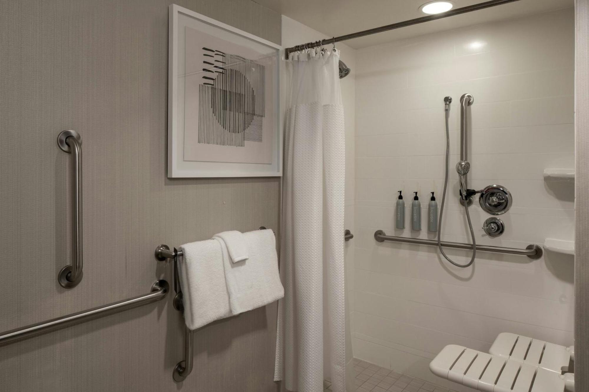 Hotel Courtyard By Marriott Jackson Airport/Pearl Exterior foto